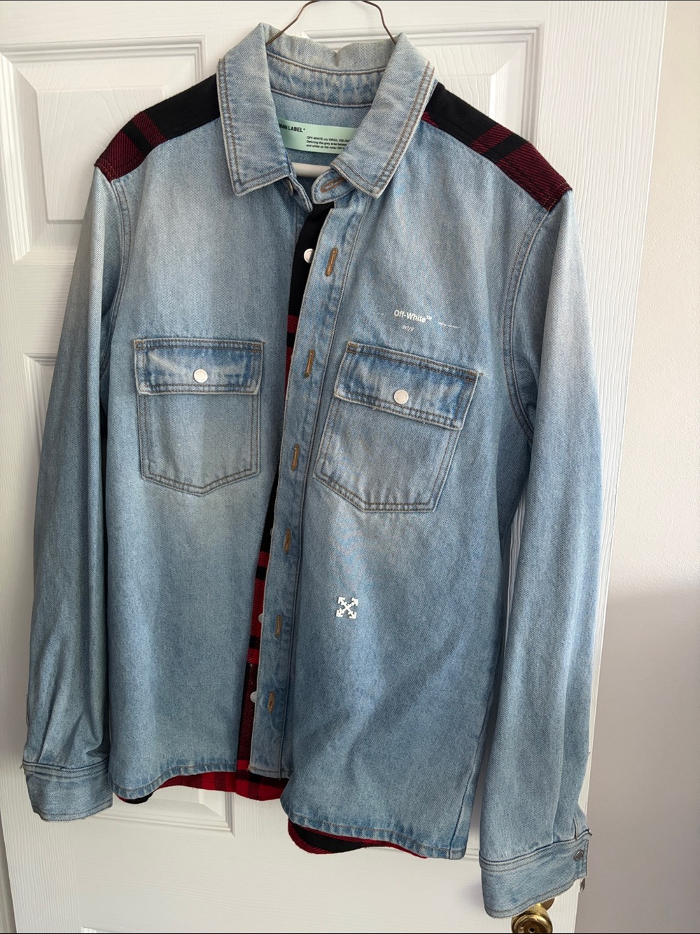 Off-White Light Blue Denim Shirt Jacket with Black and Red Accents